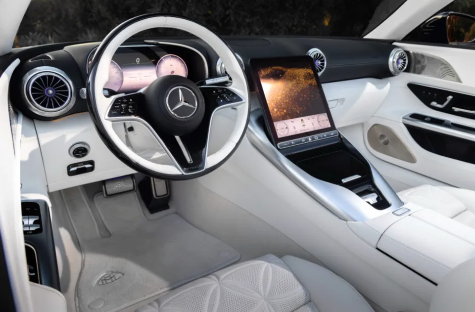 Mercedes-Benz Maybach vinyl wrap - Mercedes-Benz Maybach Vinyl Wrap Review — Cost & Results photo 4