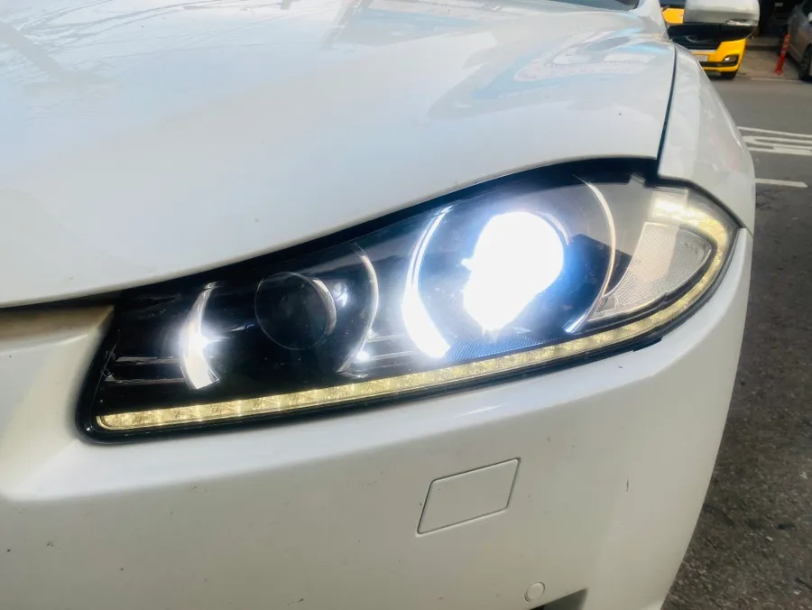 Jaguar XF lighting upgrade - Jaguar XF LED Headlight Upgrade Review photo 4