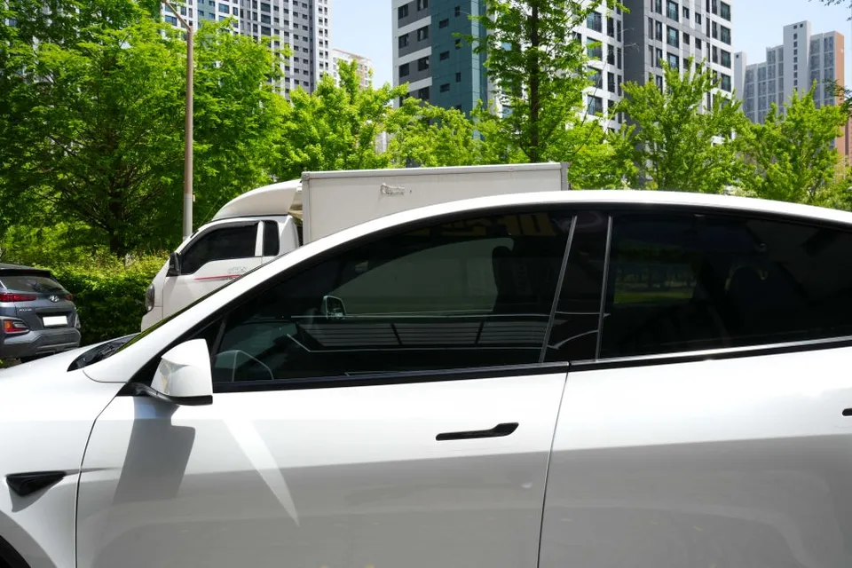 Tesla Model YのPPF施工事例｜費用目安と仕上がり 施工写真 3-2