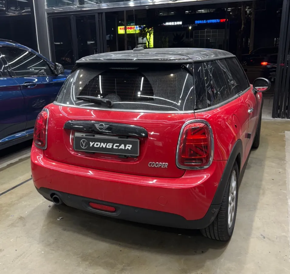 MINI MINI Cooperのカーラッピング事例|費用目安・仕上がり 施工写真 1-2