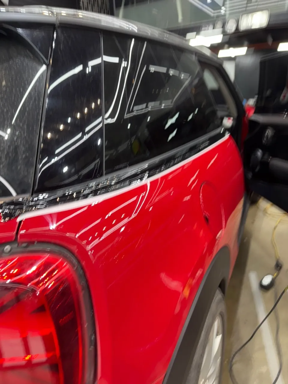 MINI MINI Cooperのカーラッピング事例|費用目安・仕上がり 施工写真 1-3