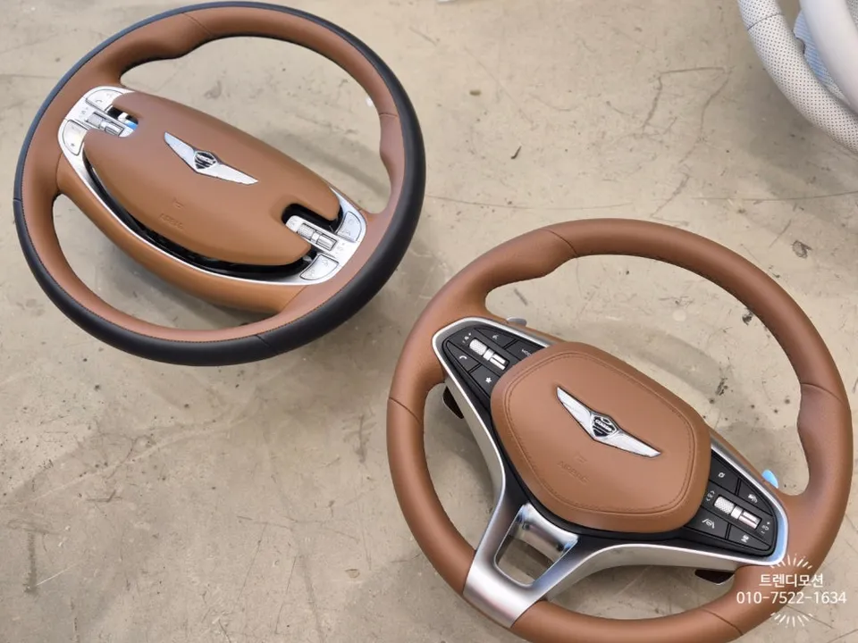 Genesis GV70 steering wheel - Genesis GV70 Steering Wheel Customization Review photo 6