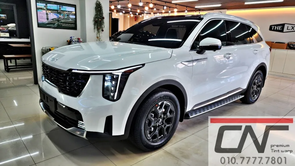 Kia Sorento MQ4のカーフィルム施工事例|費用目安・仕上がり 施工写真 1-2