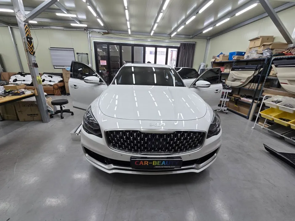 Kia K900 ambient lighting installation result