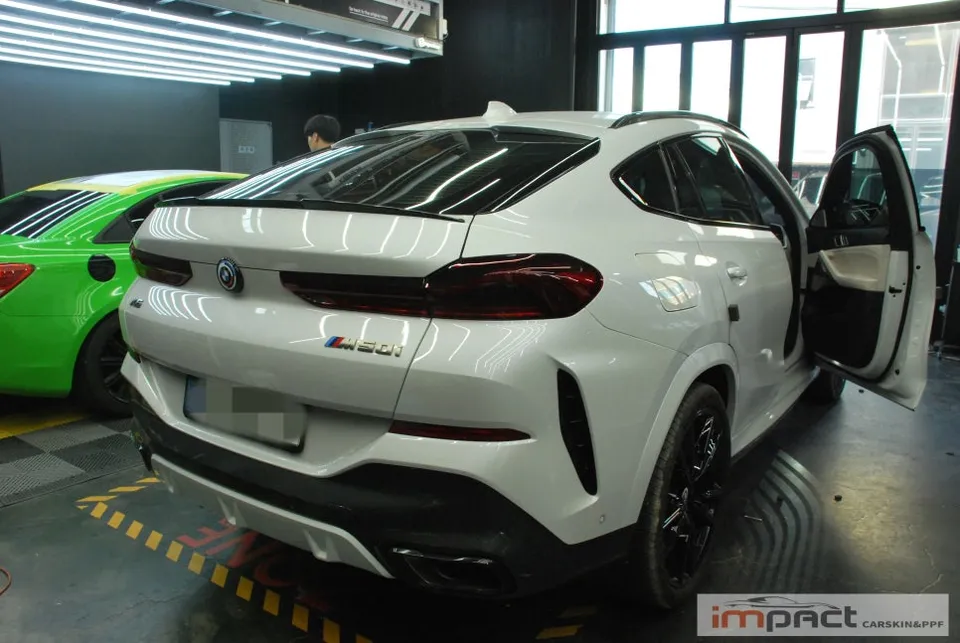 BMW X6のPPF施工事例|費用目安・仕上がり 施工写真 1-2