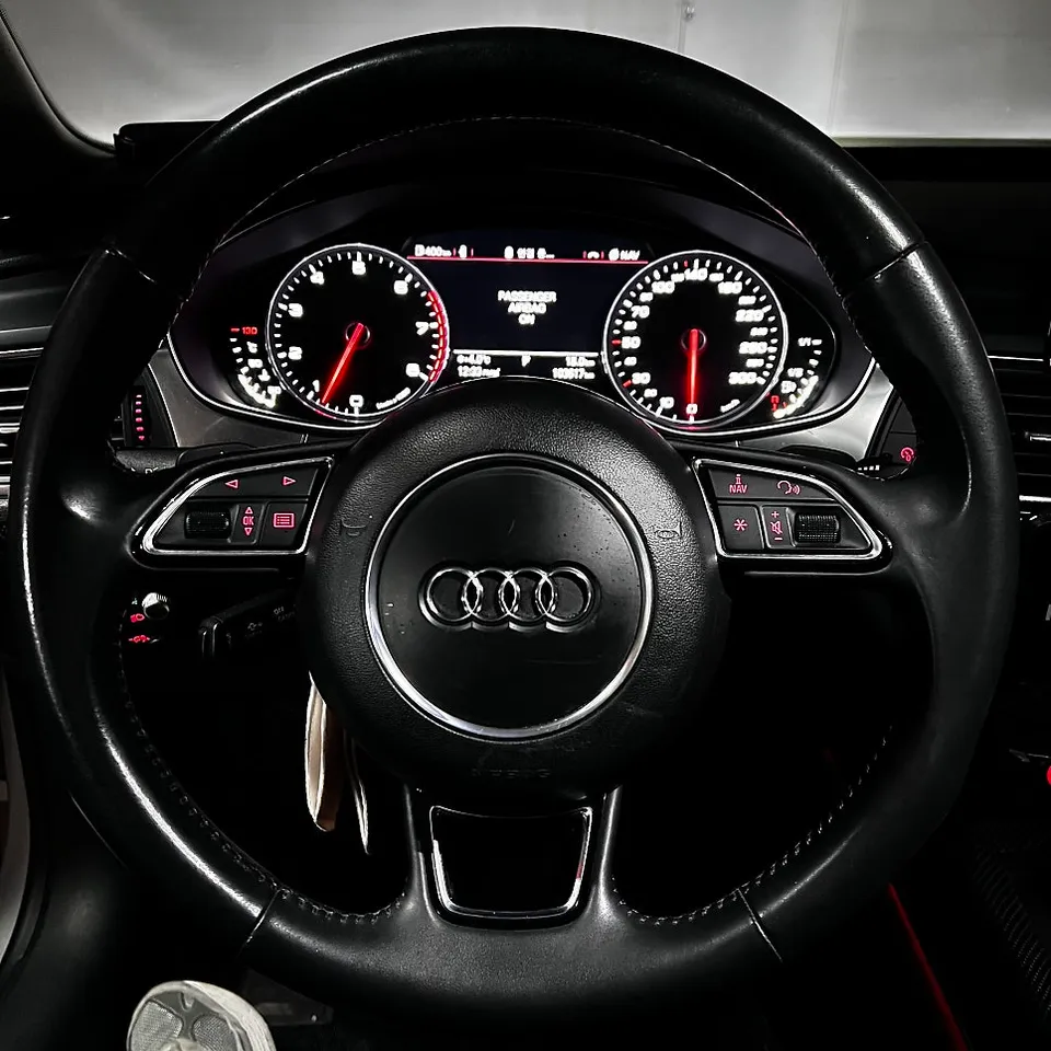 Audi A7 C7 interior customization - Audi A7 Interior Customization: R8 Steering Wheel & 12.3" Android photo 5