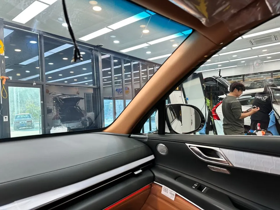 Genesis GV80 カーフィルム施工事例｜費用目安と仕上がり 施工写真 2-2