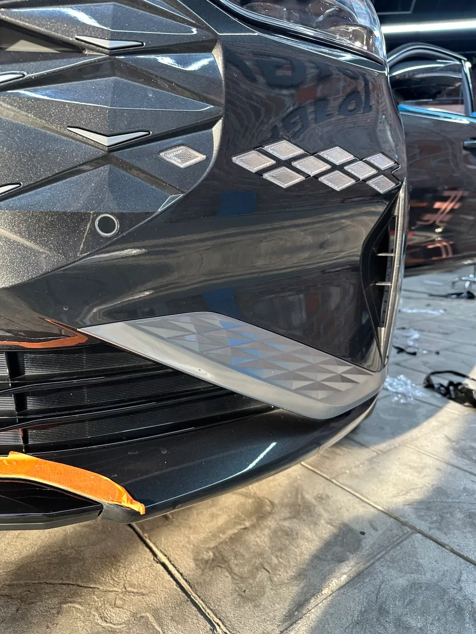 Kia K8 chrome delete - Kia K8 Chrome Delete Review — Sleek Blackout Trim Transformation photo 7
