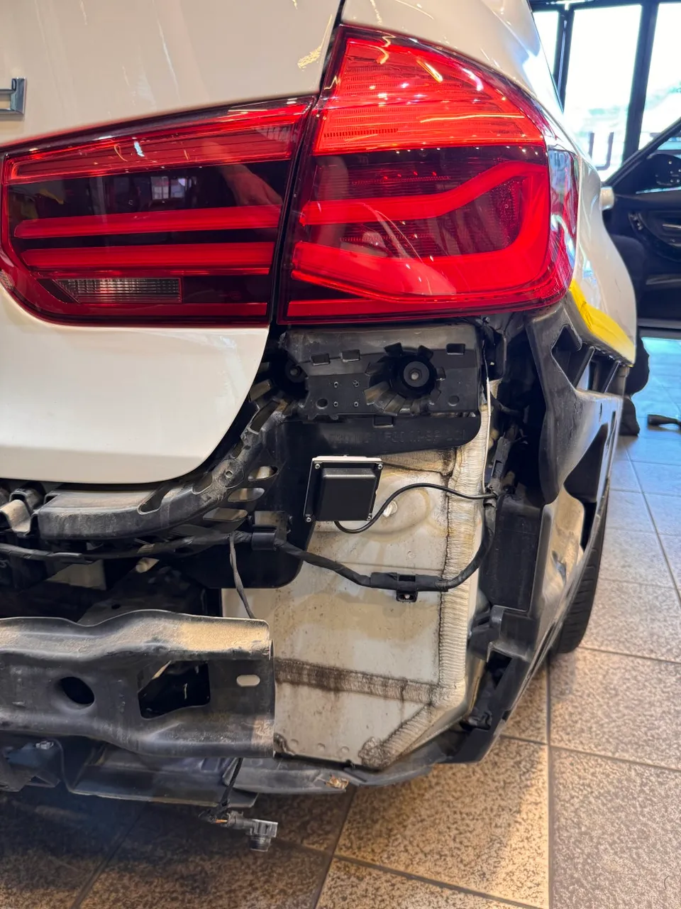 BMW 320D F30 oem options - BMW 320D F30 OEM Options Review - Enhanced Driving photo 3