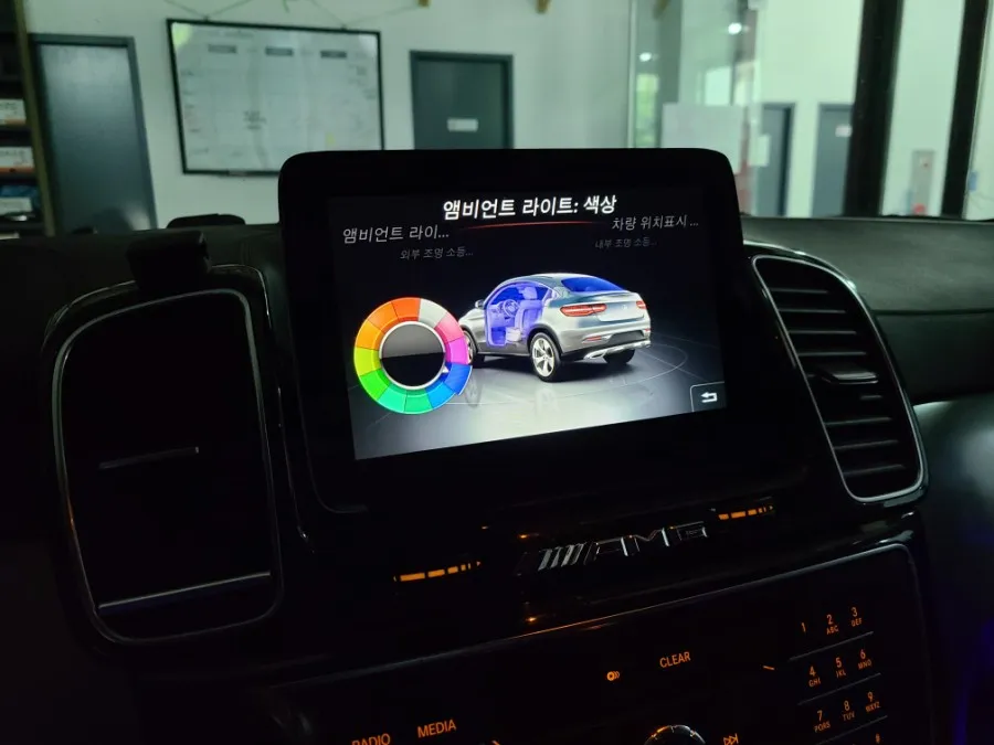 Mercedes-Benz GLE ambient lighting - Mercedes-Benz GLE Ambient Lighting Review — 12-Color Upgrade photo 3