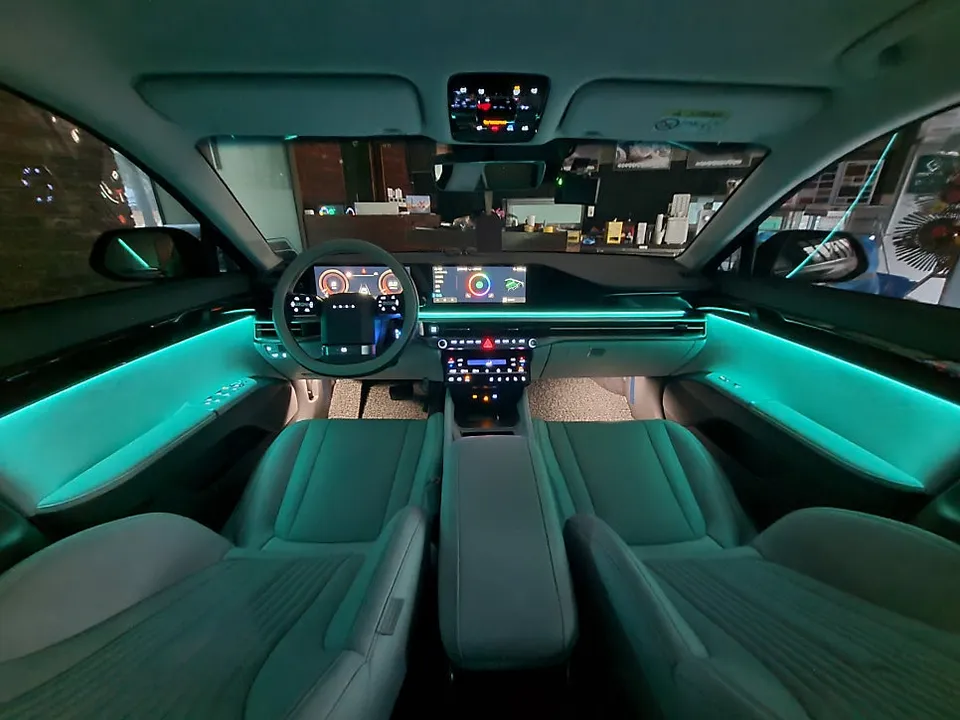 Hyundai Grandeur GN7 ambient lighting - Hyundai Grandeur GN7 Ambient Lighting Review — Brighter Interior  photo 5