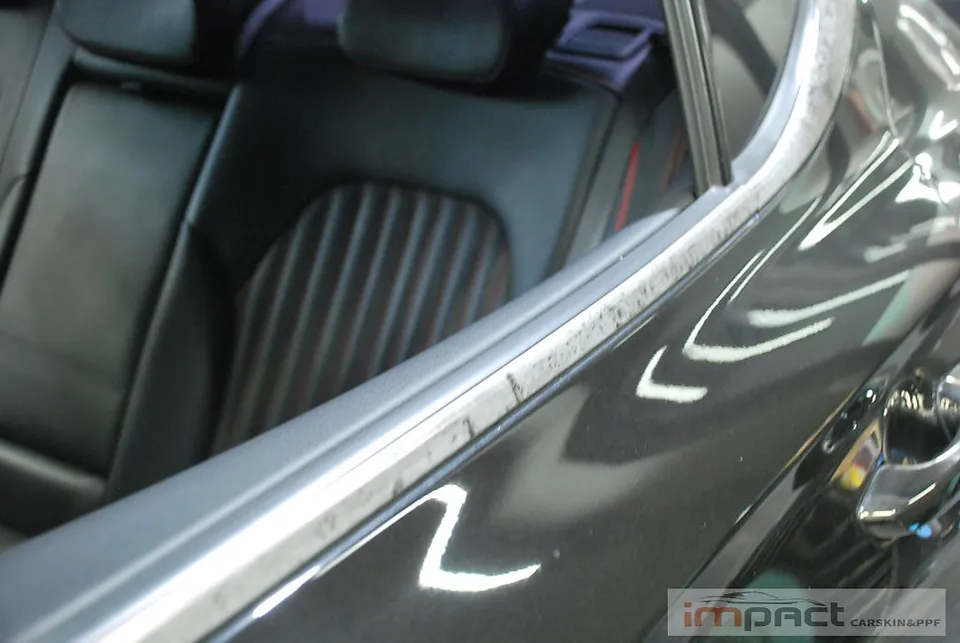 Genesis G70のカーラッピング事例 施工写真 1-2