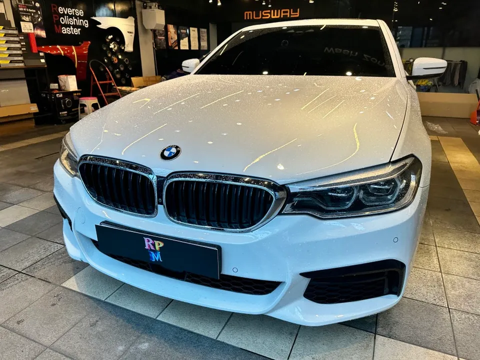 BMW 5 Series G30 interior customization installation result