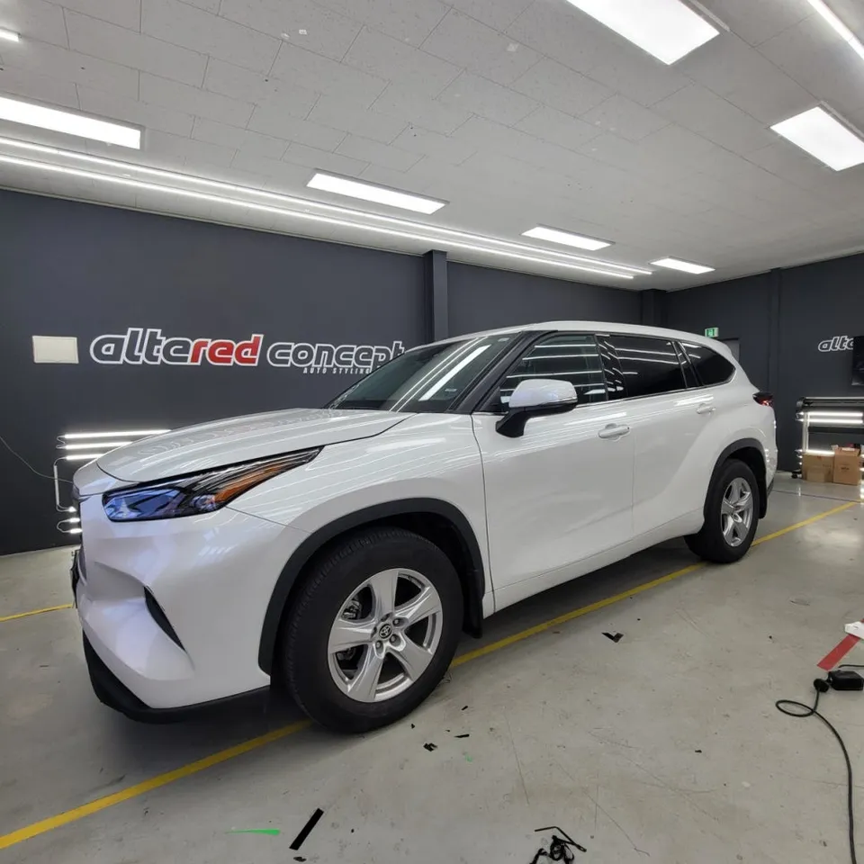 Toyota Highlanderのドラレコ取付事例|費用目安・仕上がり 施工写真 1-1