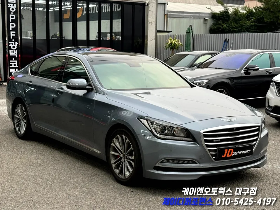Genesis DHのカーフィルム施工事例｜費用目安・仕上がり 施工写真 3