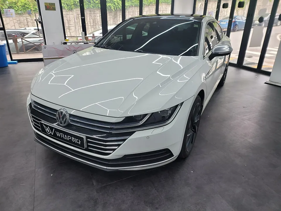 Volkswagen Arteonのカーラッピング事例｜費用目安・仕上がり 施工写真 1-1