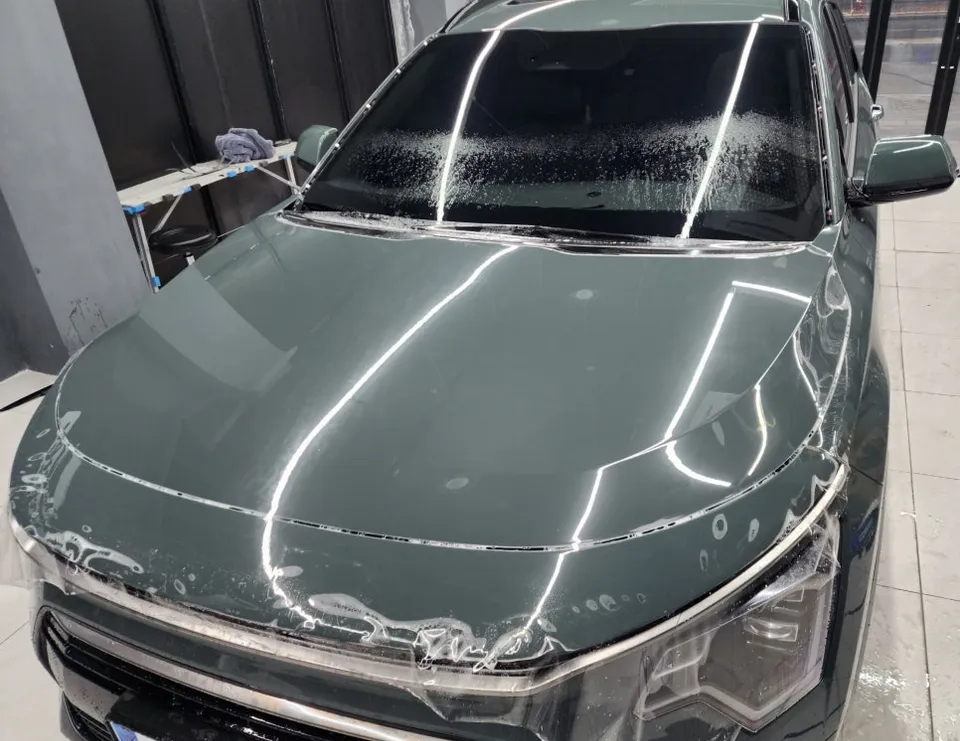 Kia Niro HybridのPPF施工事例｜費用目安・仕上がり 施工写真 3-1