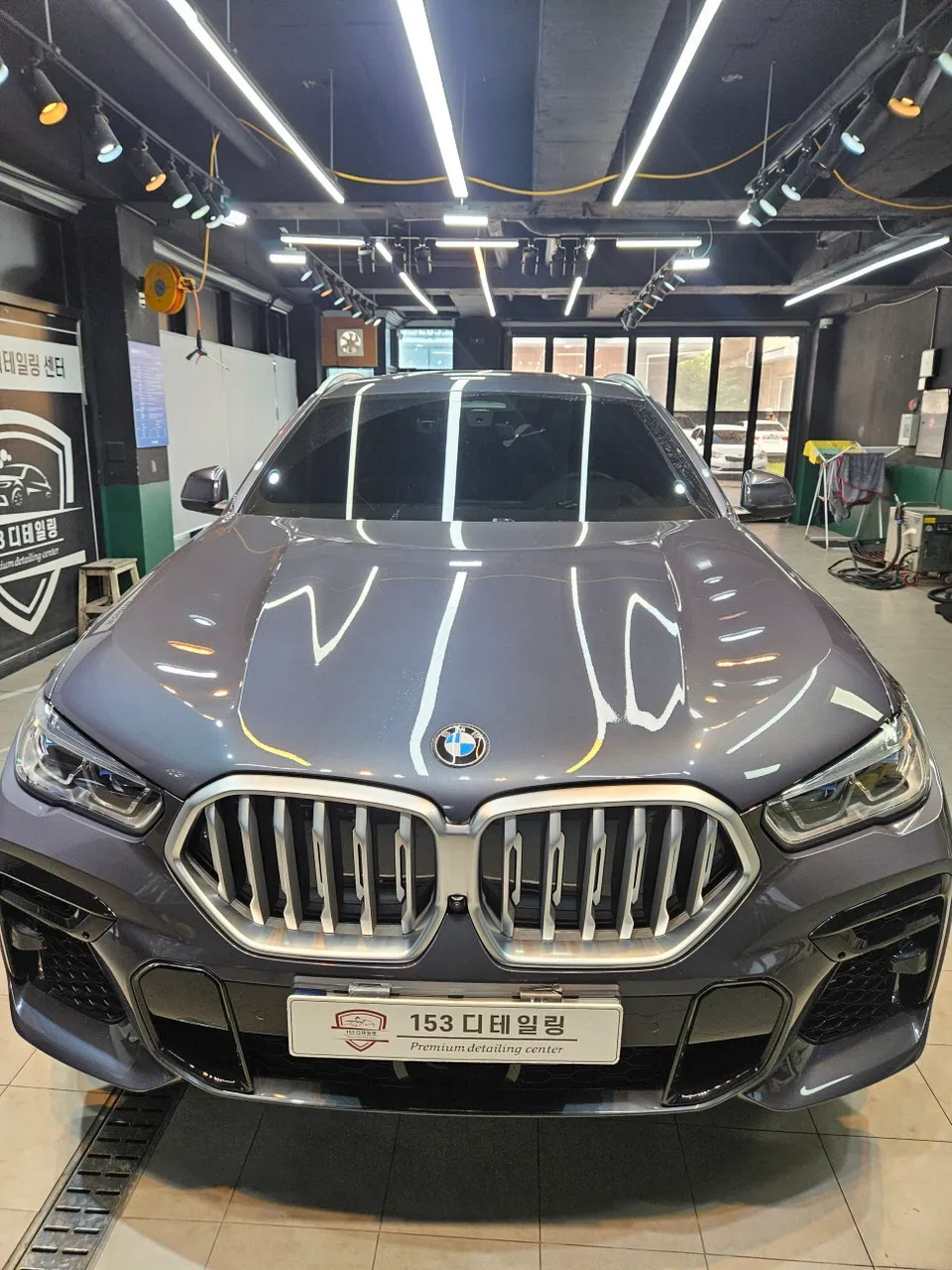 BMW X6のガラスコーティング事例｜費用目安・仕上がり 写真