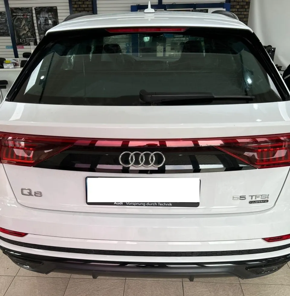 Audi Q8 Window Tinting Review: Solar Gard Saturn Re-application photo 3