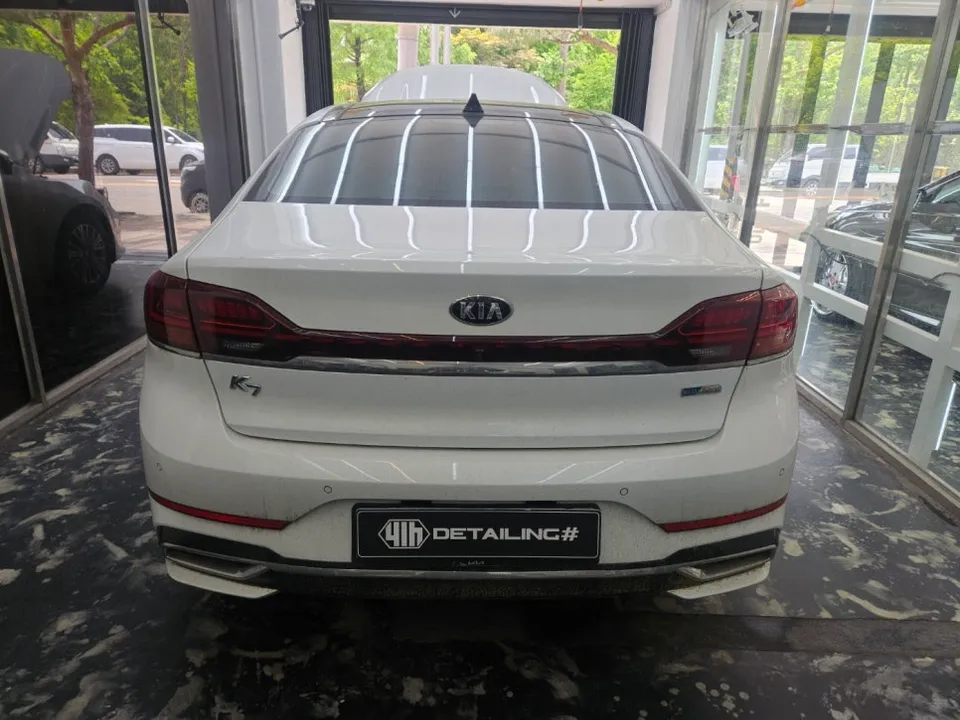 Kia K7のガラスコーティング事例 施工写真 4-2