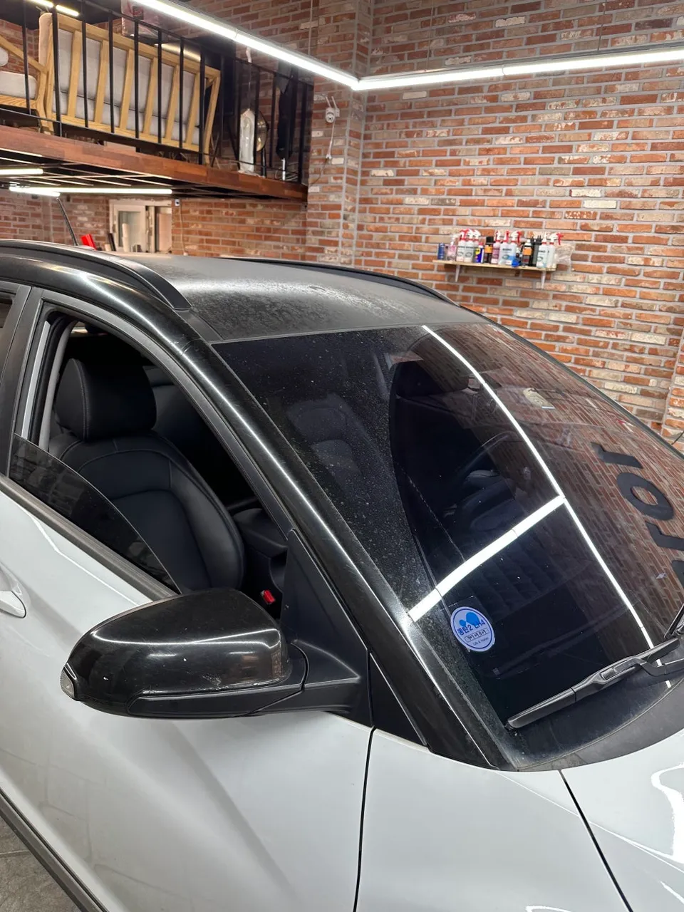 Hyundai Kona Vinyl Wrap Review: Two-Tone Refresh photo 2