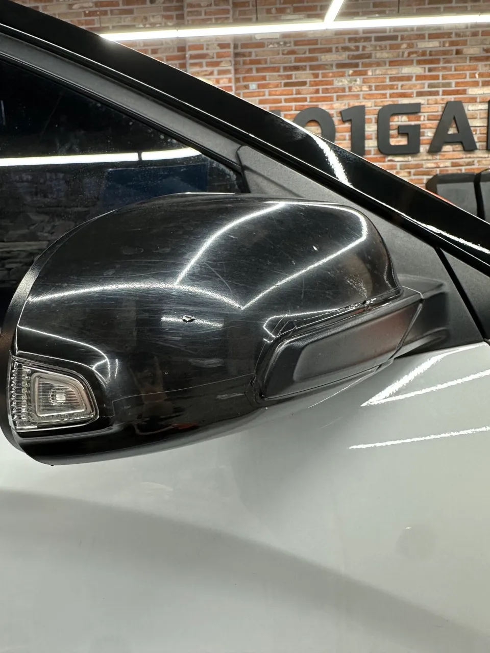 Hyundai Kona vinyl wrap - Hyundai Kona Vinyl Wrap Review: Two-Tone Refresh photo 6