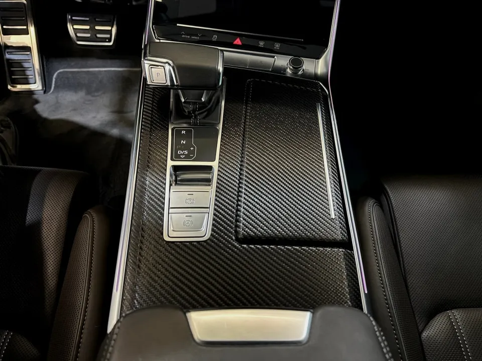 Audi A7のカーラッピング事例|費用目安・仕上がり 施工写真 3-3