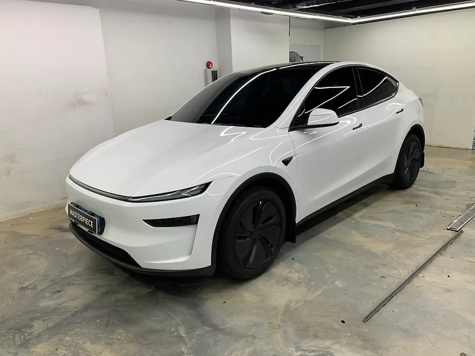 Tesla Model Y PPF施工事例|費用目安・仕上がり 施工写真 1-3