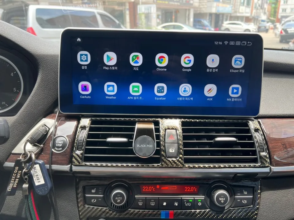 BMW X5のAndroid Auto・CarPlay取付事例 施工写真 3-2