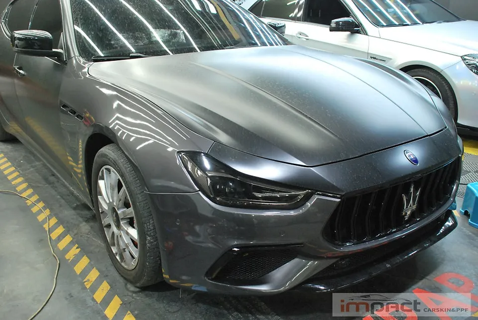 Maserati Ghibliのカーラッピング事例|費用目安・仕上がり 施工写真 3-1