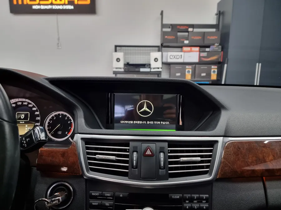 Mercedes-Benz E-Class W212 android head unit - Mercedes-Benz E-Class W212 Android Head Unit Review photo 4