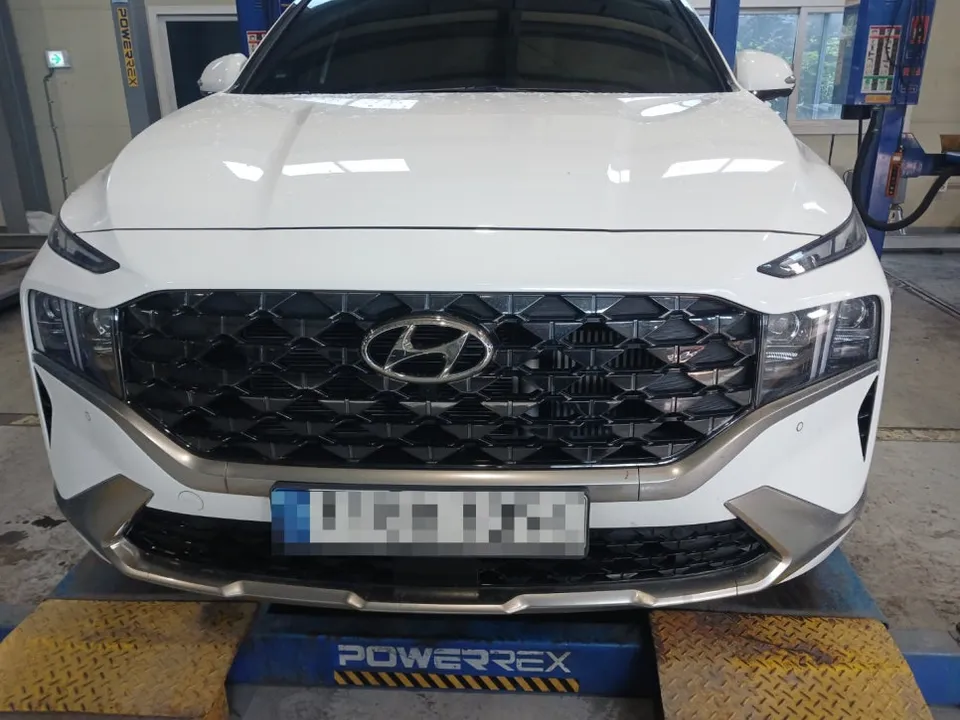 Hyundai Santa Feのホイールリペア・塗装事例 施工写真 2-2