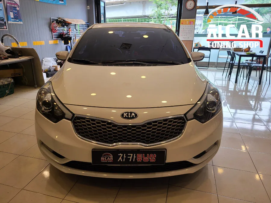 Kia K3のドライブレコーダー取付事例 写真