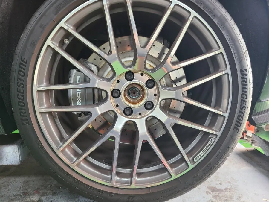 Mercedes-Benz AMG GT wheel repair - Mercedes-Benz AMG GT Wheel Repair & Painting Review photo 3