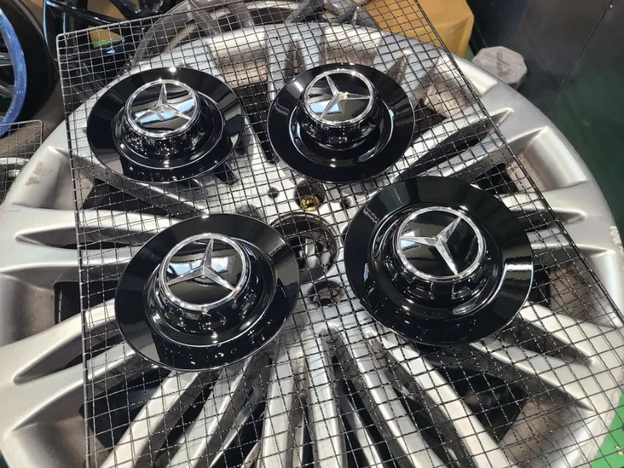 Mercedes-Benz AMG GTのホイールリペア・塗装事例 施工写真 4-2