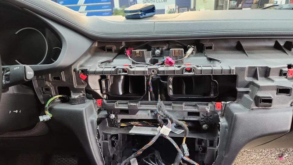 BMW X6 F16 android head unit - BMW X6 F16 CarPlay Upgrade Review: Seamless Integration photo 5