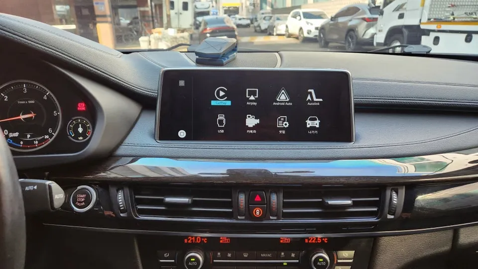 BMW X6 F16 android head unit - BMW X6 F16 CarPlay Upgrade Review: Seamless Integration photo 7