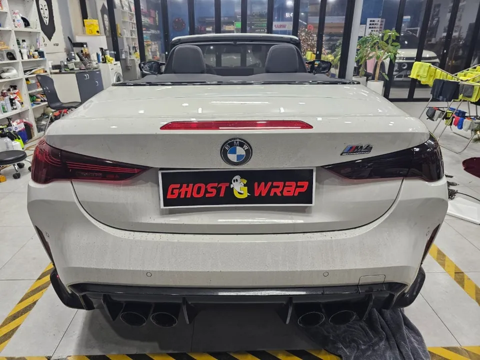 BMW M4 PPF施工事例|ライト・ボンネットのカスタム 施工写真 2-3