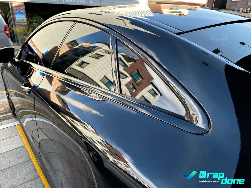 Mercedes-Benz Eクラスクーペのカーラッピング事例 施工写真 1-1