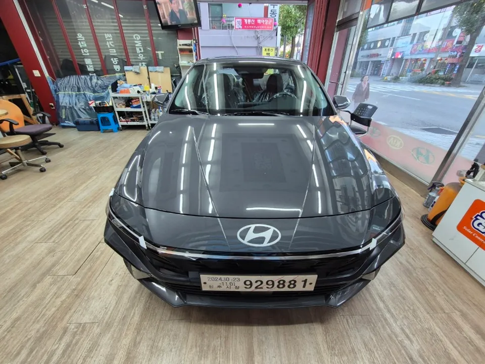 Hyundai Elantraのカーフィルム施工事例｜費用目安・仕上がり 施工写真 2-2