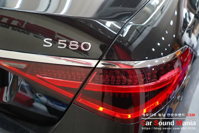 Mercedes-Benz S-Class W223のカーオーディオ施工事例 施工写真 2-1