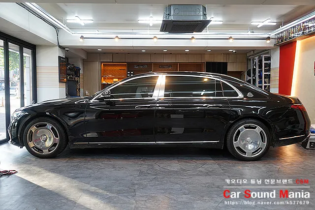 Mercedes-Benz S-Class W223のカーオーディオ施工事例 施工写真 4-1