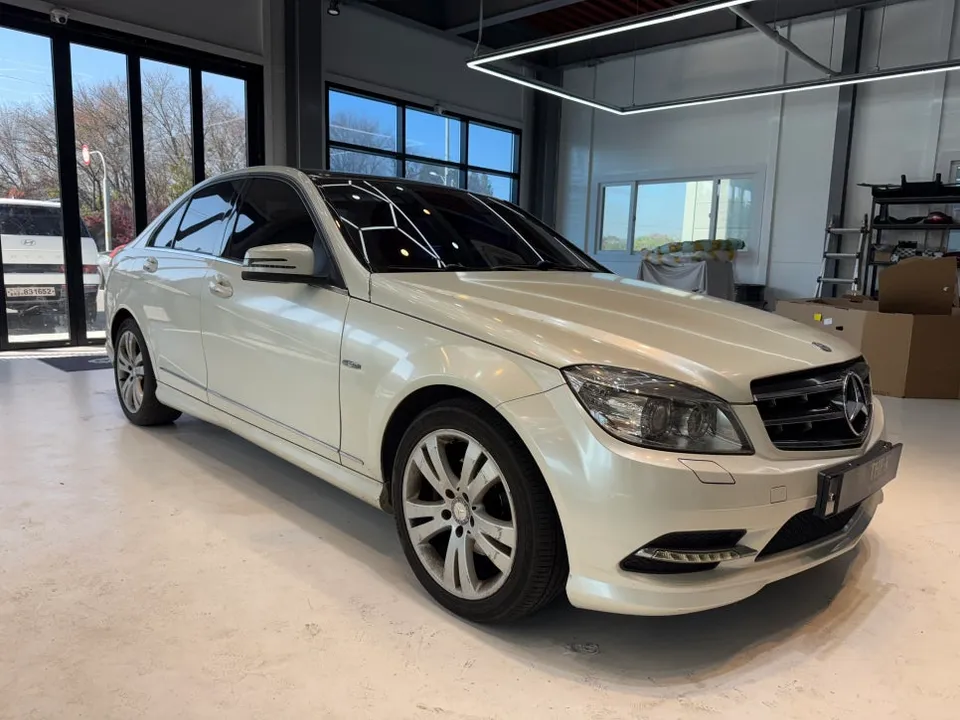 Mercedes-Benz CクラスのPPF施工事例|費用目安・仕上がり 施工写真 3-2