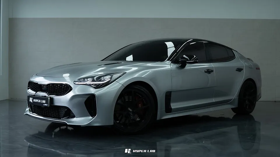 Kia Stinger vinyl wrap - Kia Stinger Vinyl Wrap Review — GT Silver Transformation photo 5