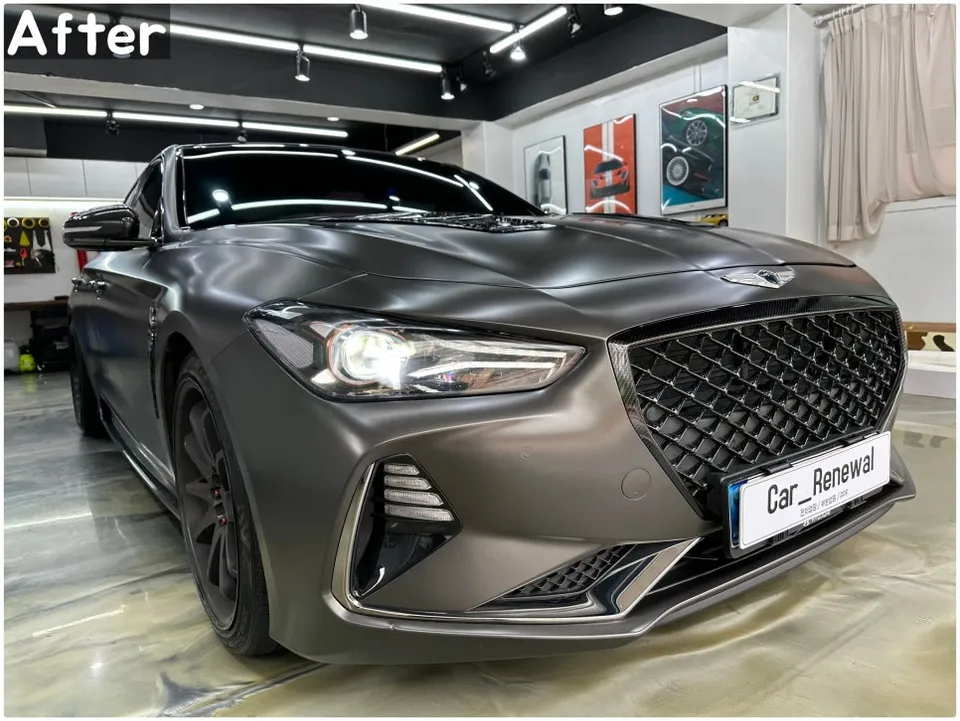 Genesis G70のカーラッピング事例 施工写真 2-2