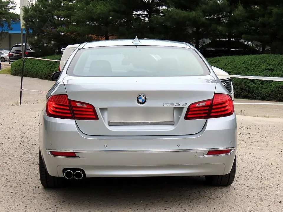 BMW 5 Series F10 body kit - BMW 5 Series F10 Body Kit Review: G60 Conversion Cost photo 3