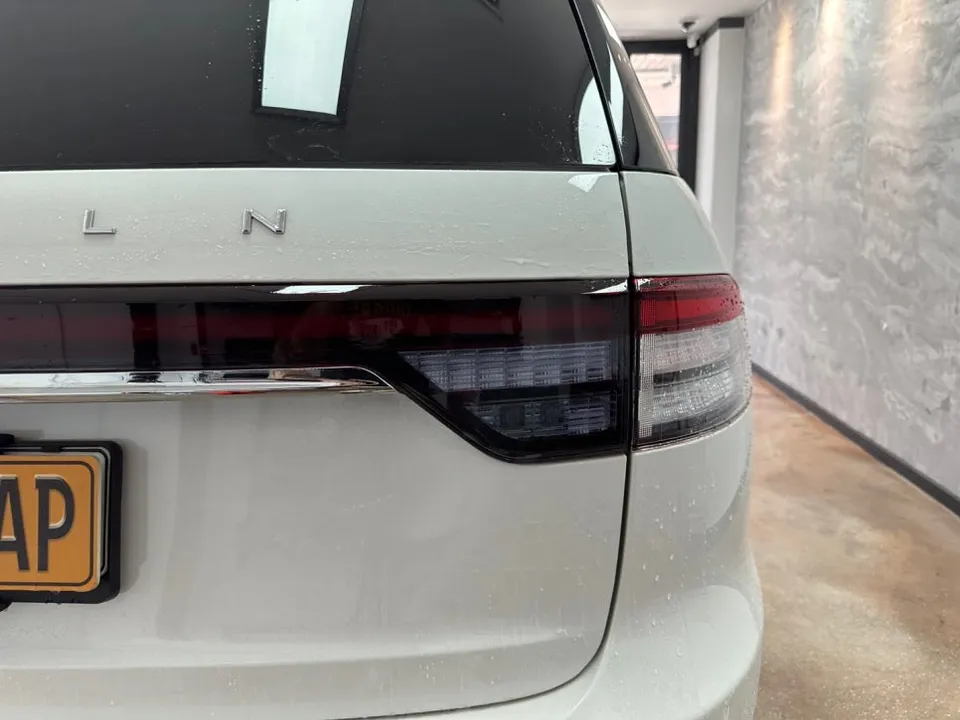 Lincoln Aviator PPF施工事例|スモークフィルムでドレスアップ 施工写真 2-3