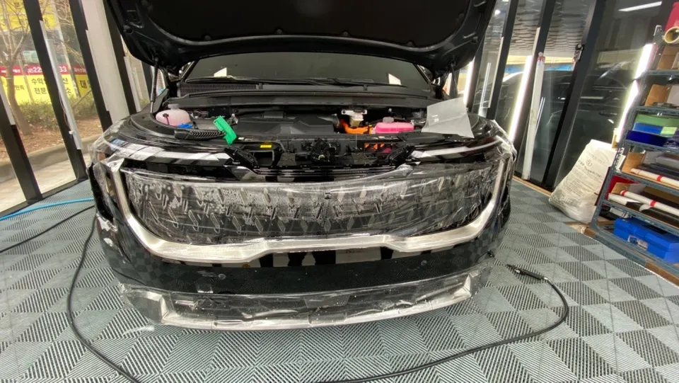 Kia Carnival PPF施工事例｜費用目安と仕上がり 施工写真 4