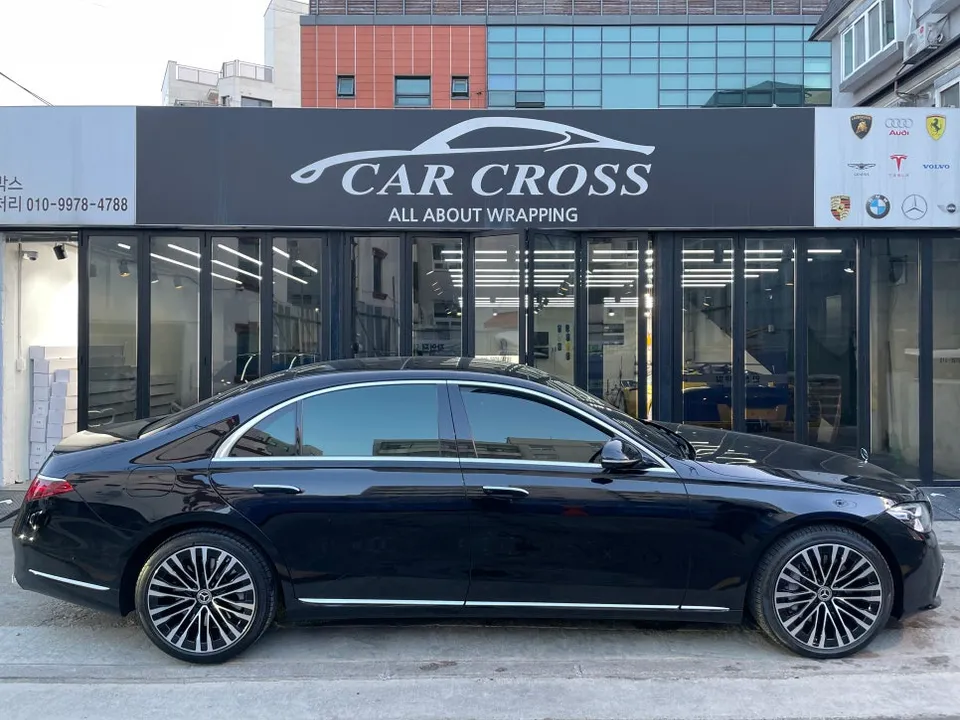 メルセデス・ベンツ Sクラス W223 カーラッピング事例 施工写真 1-1