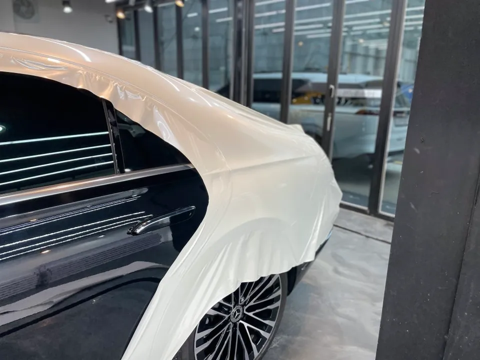 メルセデス・ベンツ Sクラス W223 カーラッピング事例 施工写真 2-2